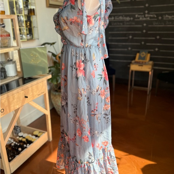 French Connection Romantic Floral Dress - Picture 4 of 9